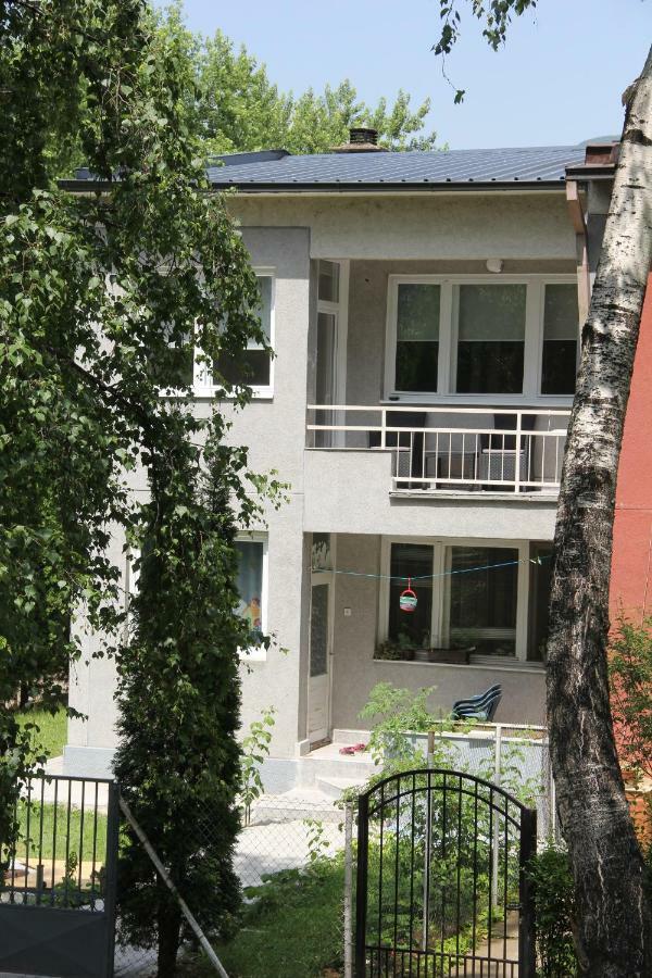 Apartman Kej Πίροτ Εξωτερικό φωτογραφία
