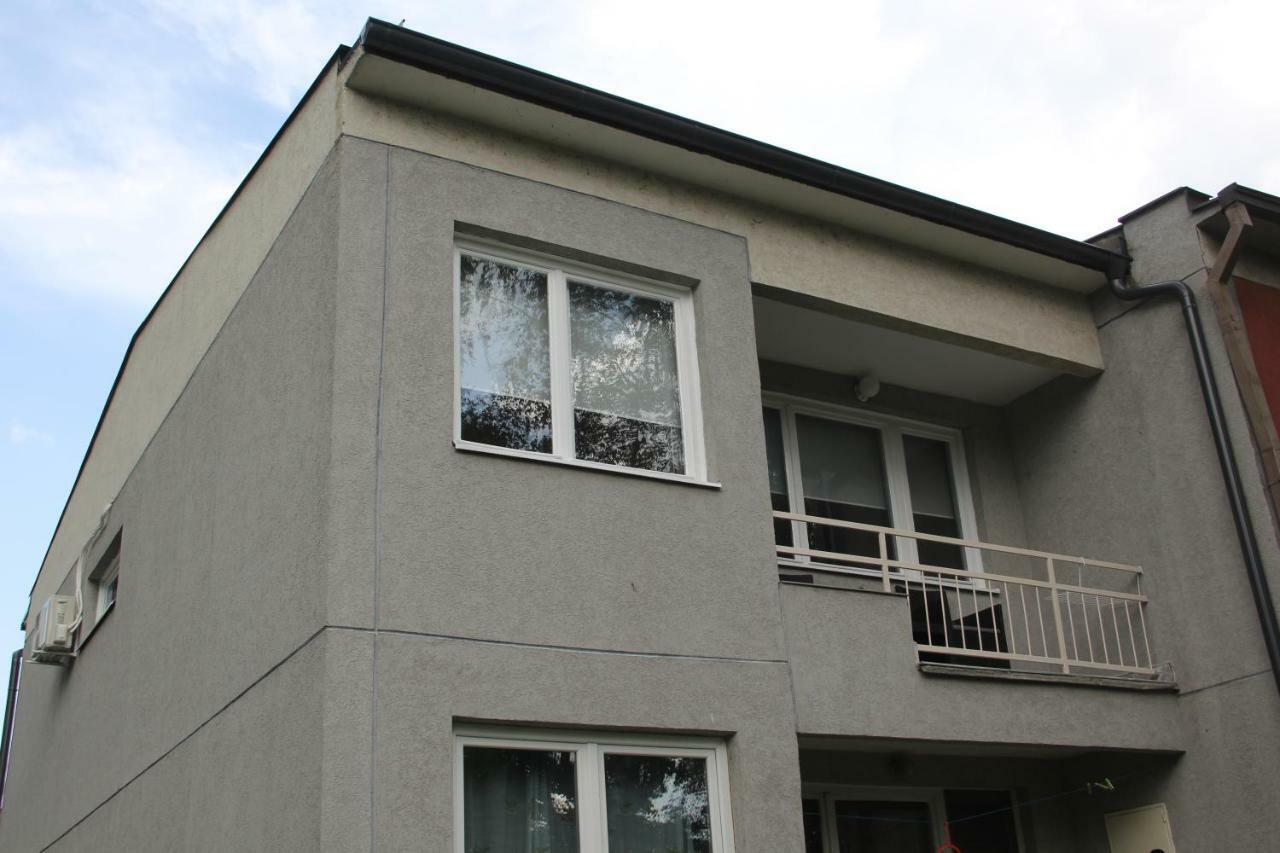 Apartman Kej Πίροτ Εξωτερικό φωτογραφία