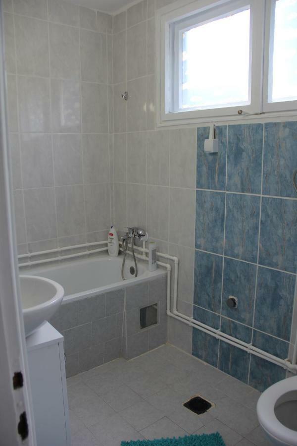 Apartman Kej Πίροτ Εξωτερικό φωτογραφία