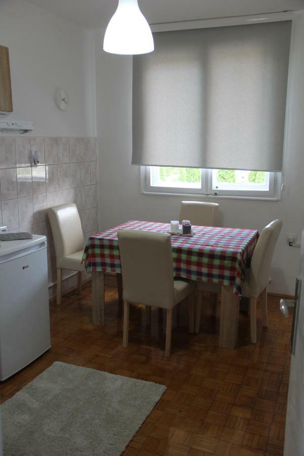Apartman Kej Πίροτ Εξωτερικό φωτογραφία