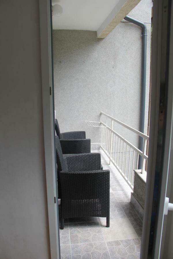 Apartman Kej Πίροτ Εξωτερικό φωτογραφία