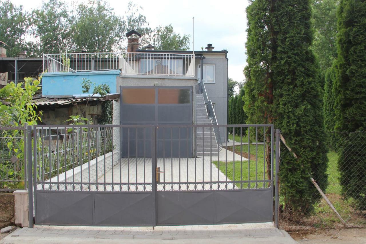 Apartman Kej Πίροτ Εξωτερικό φωτογραφία